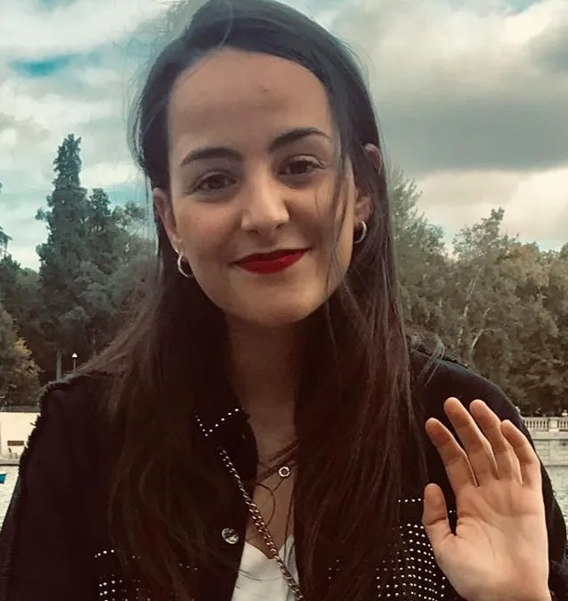 Elena Robles Mendo